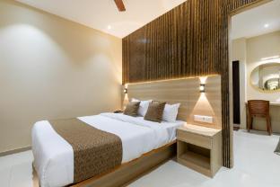 Hotel Metroplex,,5 star