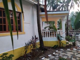 urban mad villas and studio