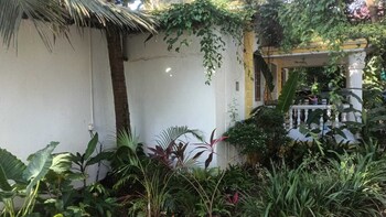 urban mad villas and studio