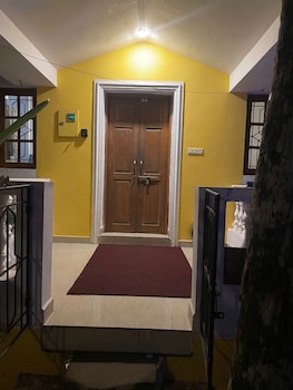 urban mad villas and studio