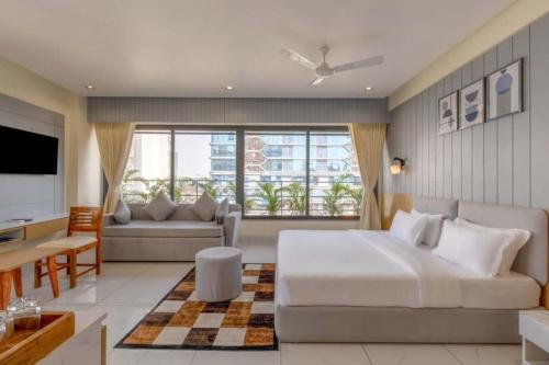 Hotel Monville Akota,,3 star