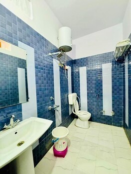 hotel royal residency