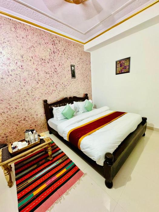 hotel royal residency