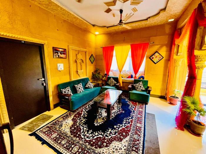 hotel royal residency