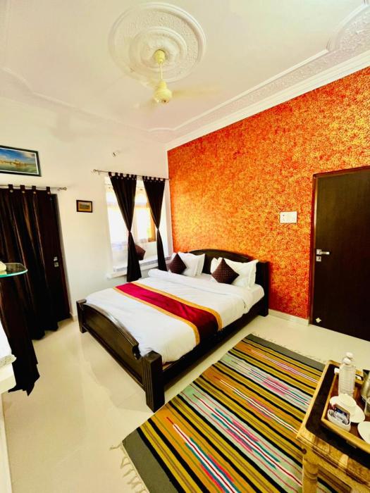 hotel royal residency