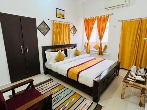hotel royal residency