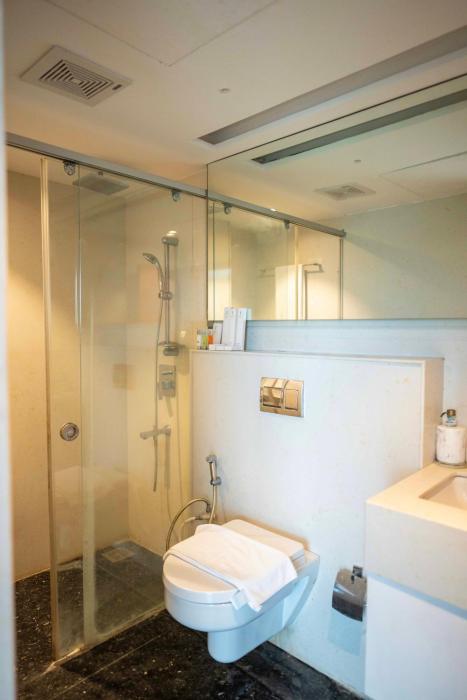 marine drive beach front penthouse by niotel
