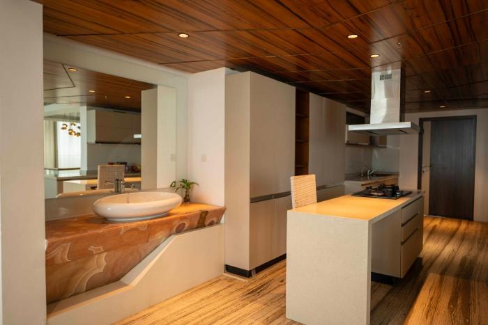 marine drive beach front penthouse by niotel