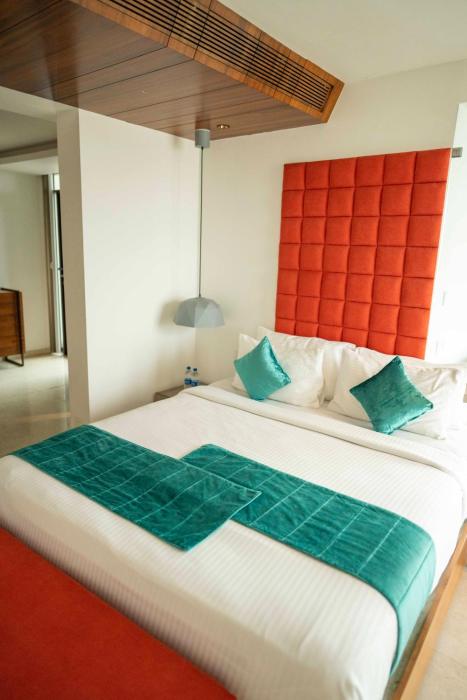 marine drive beach front penthouse by niotel