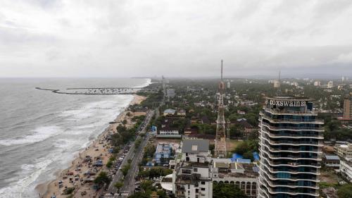 Marine Drive Beach Front Penthouse By Niotel,Beach Road Calicut, Coxswine 23, Opp. Corporation Office,4 star