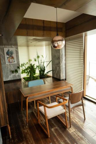 marine drive beach front penthouse by niotel