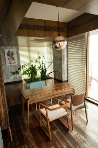 marine drive beach front penthouse by niotel
