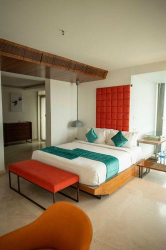 marine drive beach front penthouse by niotel
