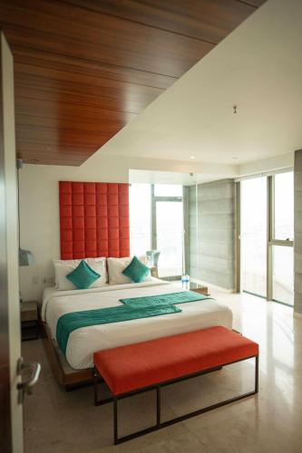 marine drive beach front penthouse by niotel