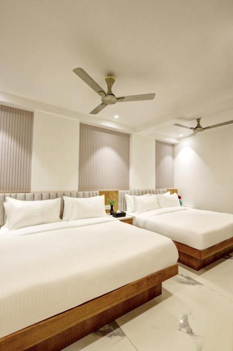 hotel namaste hindustan just a minute away from new delhi railway station and connaught place