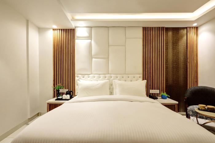 hotel namaste hindustan just a minute away from new delhi railway station and connaught place