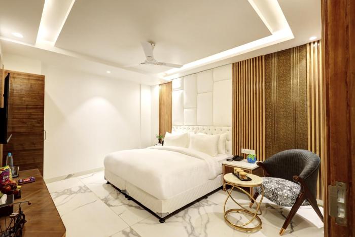 hotel namaste hindustan just a minute away from new delhi railway station and connaught place