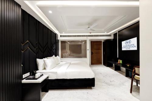 hotel namaste hindustan just a minute away from new delhi railway station and connaught place