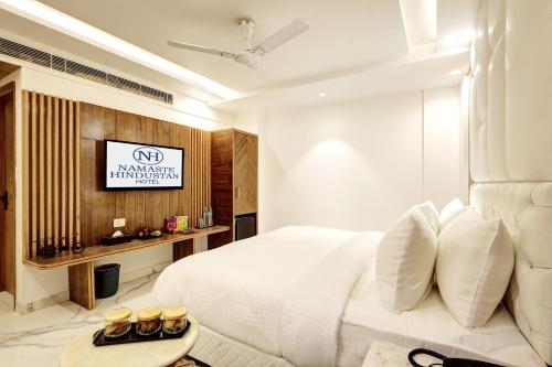 hotel namaste hindustan just a minute away from new delhi railway station and connaught place