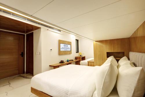 hotel namaste hindustan just a minute away from new delhi railway station and connaught place