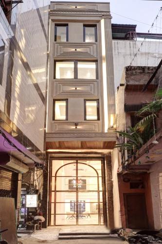 hotel namaste hindustan just a minute away from new delhi railway station and connaught place