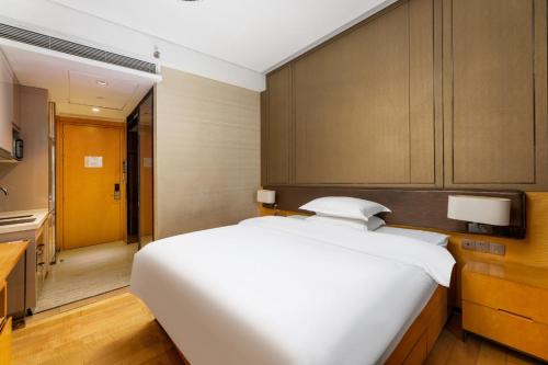 heaton guangzhou hotel apartment zhujiang new town us consulate branch