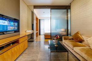 heaton guangzhou hotel apartment zhujiang new town us consulate branch