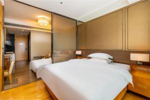 heaton guangzhou hotel apartment zhujiang new town us consulate branch