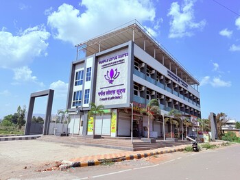 purple lotus suites