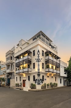 Delhi House,,4 star