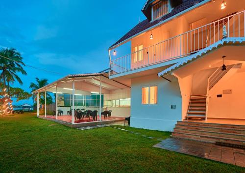 celestiah lakeshore kochi by voye homes