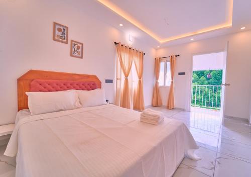 celestiah lakeshore kochi by voye homes