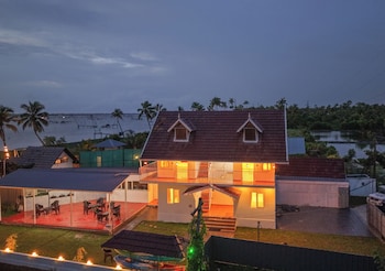 celestiah lakeshore kochi by voye homes