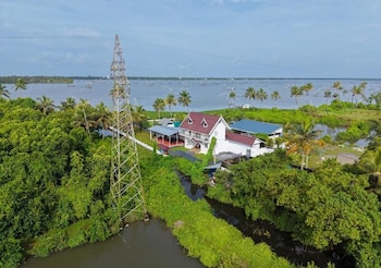 celestiah lakeshore kochi by voye homes