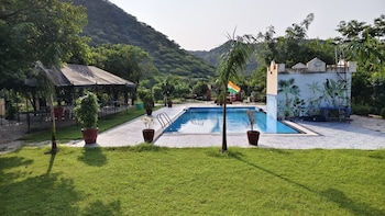 jhar arravli resort