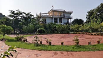 jhar arravli resort