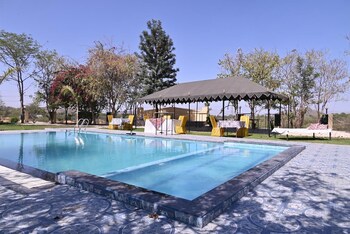 Jhar Arravli Resort,,3 star