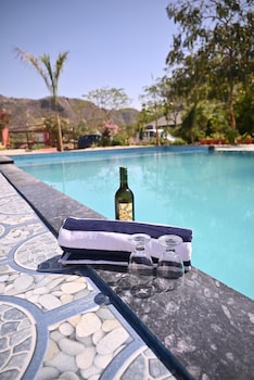 Jhar Arravli Resort,,3 star