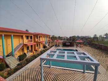 Chuti Beach Reosort,,3 star