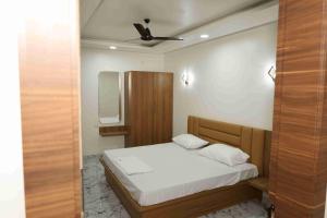 hotel radhika grand