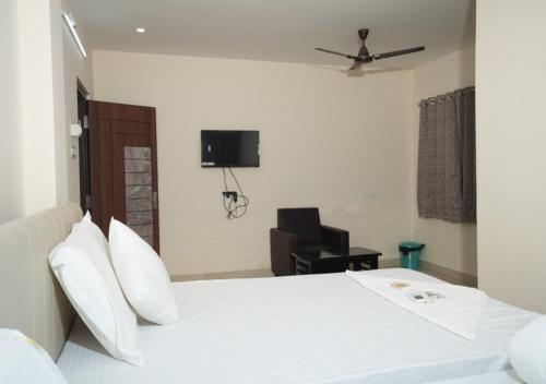 hotel ck grand