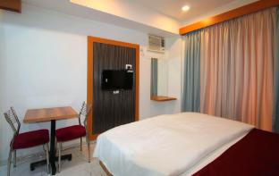 The Lions Hotel,,5 star