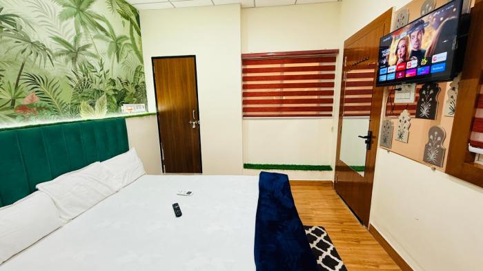 the leela villa stay nest