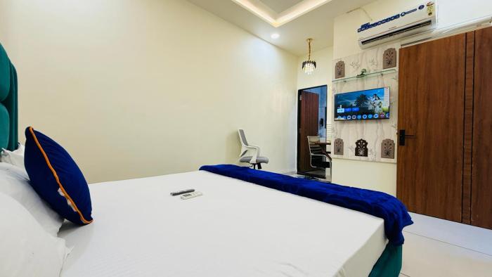 the leela villa stay nest