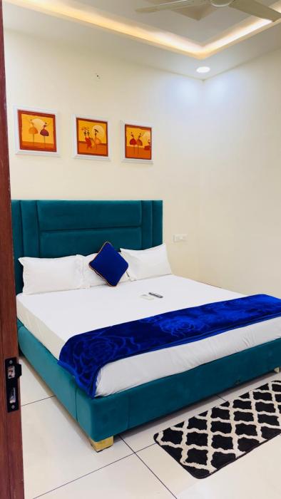 the leela villa stay nest