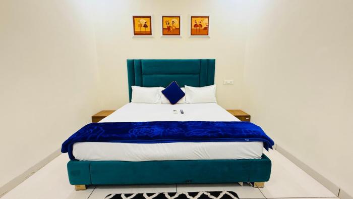 the leela villa stay nest