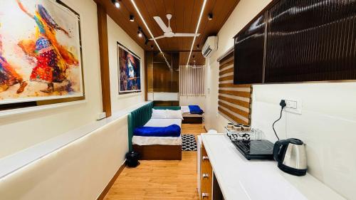 the leela villa stay nest