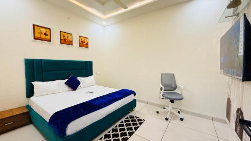the leela villa stay nest