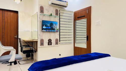 the leela villa stay nest
