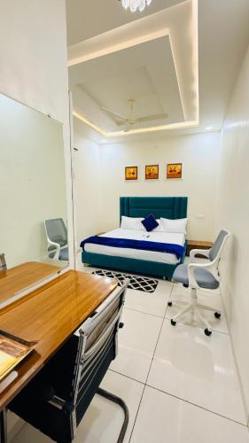 the leela villa stay nest